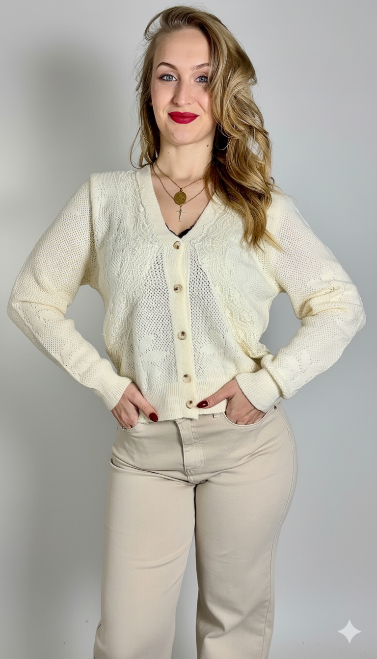 Casaco de malha e renda