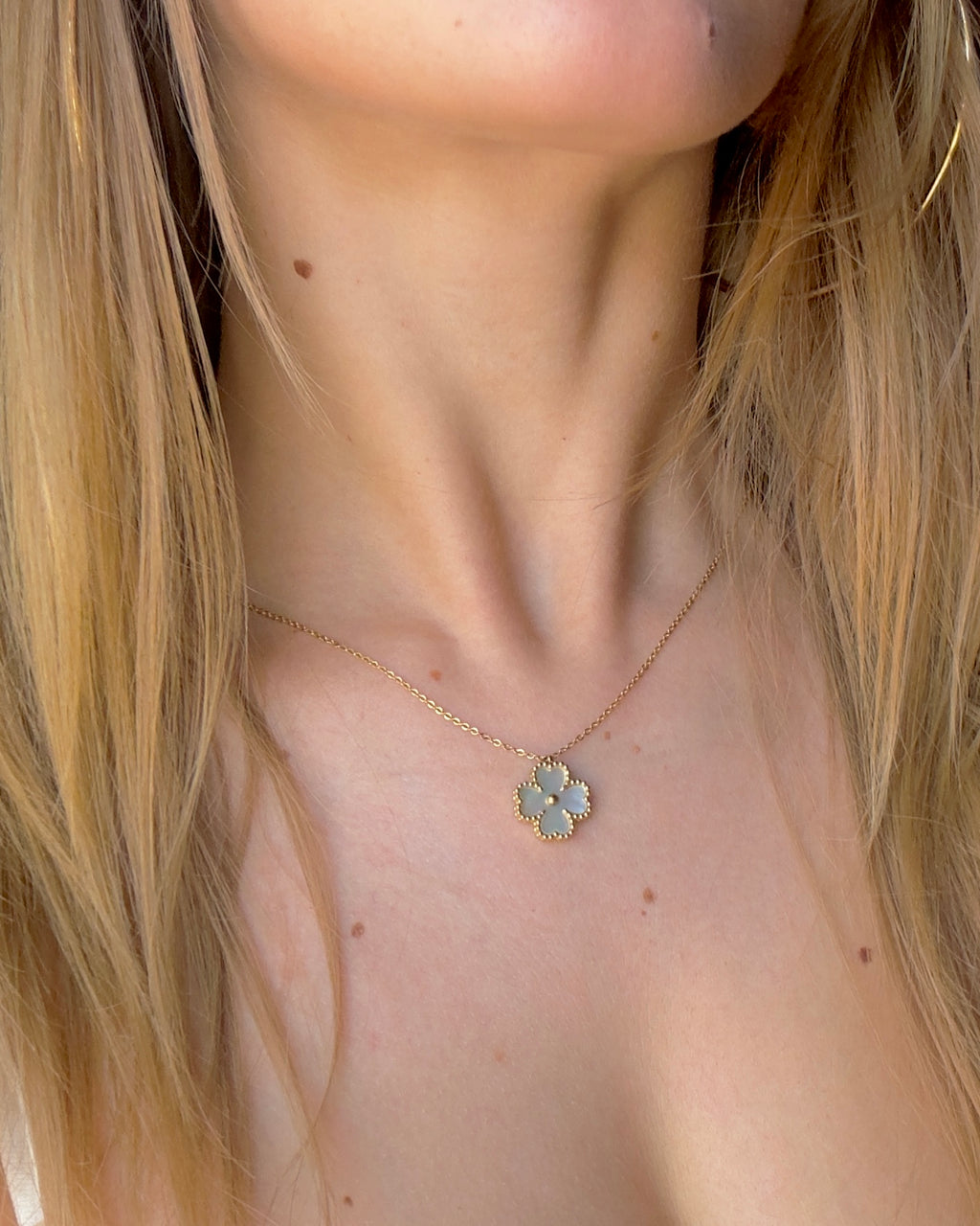 Colar Van Magic White